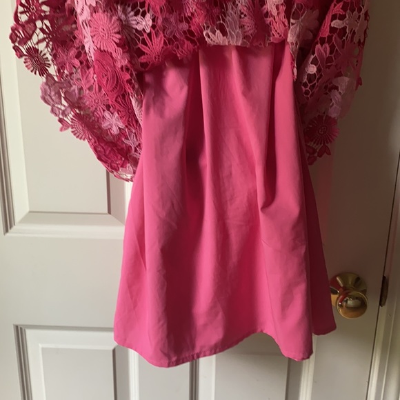 Lace dress - Picture 5 of 8